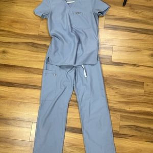 Limited Editon Figs Catarina Top in Vapor Blue